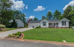 705 Fox Run, Lexington, NC 27292