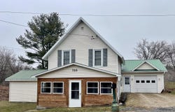 752 Southwoods Road, Brushton, NY 12916