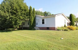 226 Troy Oaks Drive, Hiram, OH 44234