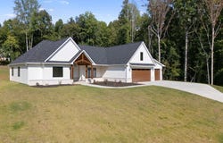 501 W Peninsula Drive, Laurens, SC 29360