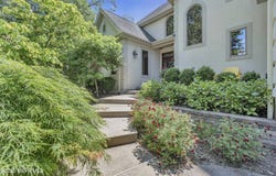 6 Canterbury Court, Jackson, NJ 08527
