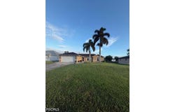4716 6th Street W, Lehigh Acres, FL 33971