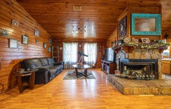 15757 128TH PL., Live Oak, FL 32060