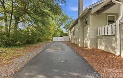 1226 1st Avenue Place NW, Hickory, NC 28601
