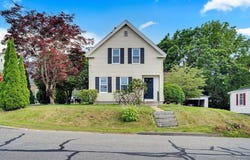 2 Pine St, Fitchburg, MA 01420