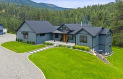 18568 W Heavens Gate Rd, Post Falls, ID 83854