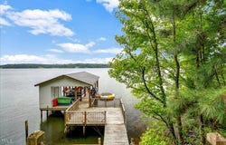 650 North Shore Drive, Gaston, NC 27832