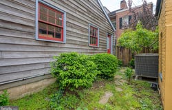 108 E VINE STREET, LANCASTER, PA 17602