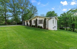 1107 S Shawnee Boulevard, Jackson, MO 63755