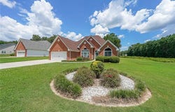 2051 Vintage Oaks Drive, Loganville, GA 30052
