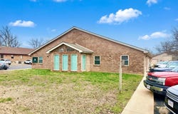 806-820 Progress Drive, Farmington, MO 63640