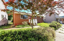 63 Chestnut St, Natrona Heights, PA 15065