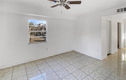 914 SW 8TH AVENUE, GAINESVILLE, FL 32601