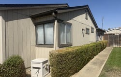 220 E Harold Court, Visalia, CA 93291
