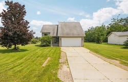 2654 Hickorywood Drive, Gaylord, MI 49735