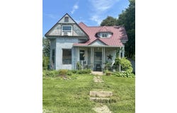 209 E Main Street, Pulaski, IA 52584