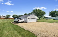 3006 E Holcomb, OREGON, IL 61061