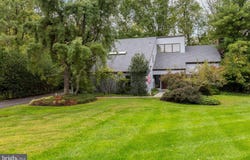 2 FOX Pond, SPRING HOUSE, PA 19477