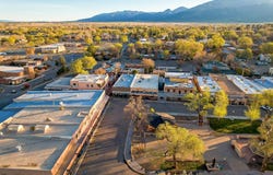 129 Plaza N, Taos, NM 87571