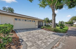 2322 LANCASTER Drive, SUN CITY CENTER, FL 33573