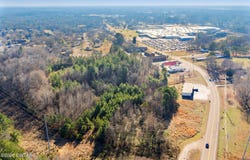 Natchez Trace Drive, Lexington, TN 38351