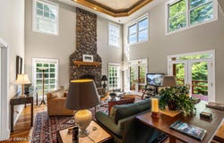 516 Kiebert Loop, Hope, ID 83836