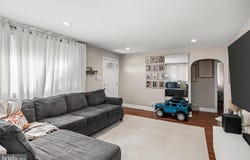 3815 ROYAL Avenue, PENNSAUKEN, NJ 08110