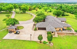 4517 Old Sherman Road, Whitesboro, TX 76273