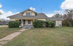 306 S Cleveland, Meridian, TX 76665
