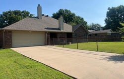 1014 Royal Lane, Graham, TX 76450