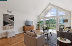 124 Ascot Ct, Moraga, CA 94556