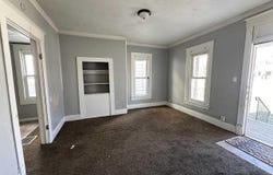 905 S 14TH Street, Springfield, IL 62703
