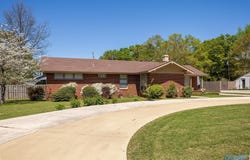 2006 Stratford Road SE, Decatur, AL 35601