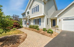 7368 Rolling Meadows Way, Victor, NY 14564