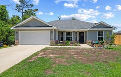 1955 Pentagon Street, Gulf Breeze, FL 32563