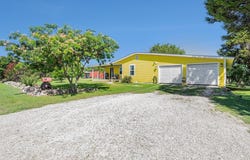 8737 Lakeview Drive, Cleburne, TX 76033