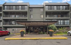 45 EAGLE CREST DR, Lake Oswego, OR 97035
