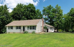 24 Clover Avenue, East Greenbush, NY 12061