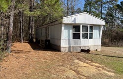 1 Loblolly Lane, LAUREL, MS 39443
