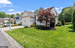 6 EASTON LANE, CINNAMINSON, NJ 08077