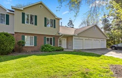 3185 Windcrest Drive NE, Grand Rapids, MI 49525