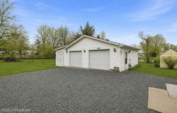 300 W Main St, Hodgenville, KY 42748