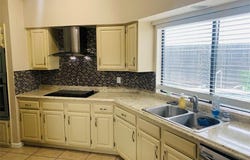 102 Hollywood Drive, Glenn Heights, TX 75154