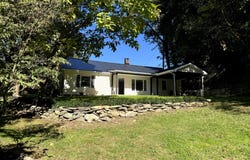831 N 8TH Avenue, LEBANON, PA 17046