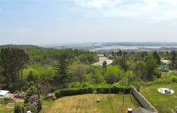 2212 Springvale Court, Duluth, MN 55811