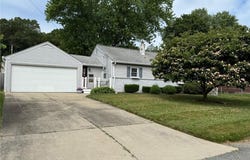 26 Flora Avenue, Woonsocket, RI 02895