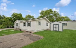 880 Cessna Drive, New Brighton, MN 55112