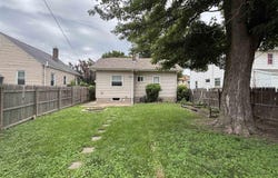 170 16TH Avenue, East Moline, IL 61244
