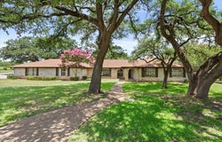 153 Eagle Canyon Drive, China Spring, TX 76633