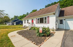 1907 Maple Avenue, Palmyra, NY 14522